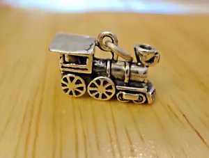 Sterling Silver 3D 9x15x4mm Old West Locomotive Engine Train Charm - Picture 1 of 5