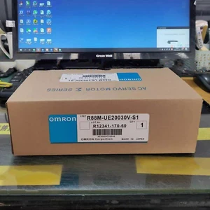 Omron Servo Motor R88M-UE20030V-S1 New In Box Expedited Ship 1pcs - Picture 1 of 2