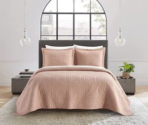 Babe 3 Piece Cotton Quilt Set Geometric Floral Pattern Bedding - QUEEN, BLUSH - Picture 1 of 6