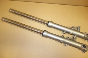 Kawasaki ZZR600 ZZR 600 1994 MODELO Juego de horquillas delanteras suspensión luz picaduras - Imagen 1 de 9
