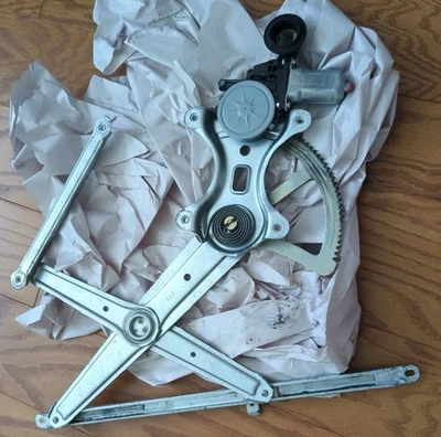 Toyota 4RUNNER 2003-2009 OEM PUERTA DELANTERA DERECHA MOTOR REGULADOR   Foto 1 de 2