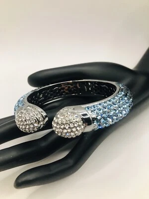 Joan Boyce Brazalete Besable Azul Ombre y Cristal Transparente Pulsera Bisagra Foto 1 de 4