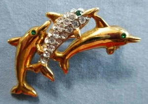Ornate Gold Tone & Rhinestone Three Dolphin Pin Brooch - Picture 1 of 4