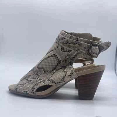 Bare Traps Womens Ankle Strap Sandals Reining Peep toe Reptile Print, Size 7M - Image 1 of 4