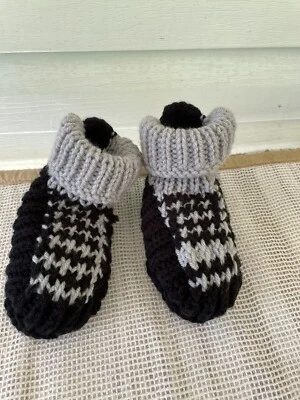 Slippers. Size 5-6New. Handmade Work. Warm - Image 1 of 4