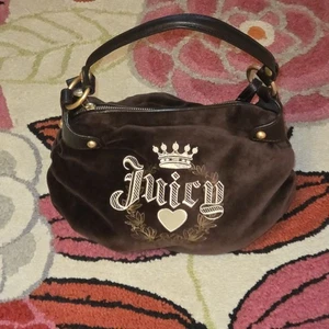 Vintage Juicy Couture Handtasche Schultertasche dunkelbraun Velours Y2K Charms - Bild 1 von 24