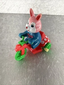 Wind Up Rabbit In Tricycle Actionfigur Sammler fehlende Teile - Bild 1 von 12