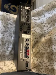 Crown XTi 1000 2-Channel Power Amplifier - Silver - Good condition - Picture 1 of 8