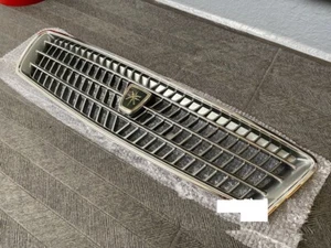 TOYOTA 100 series chaser new front grille grille avante tourer s tourer v - Picture 1 of 3