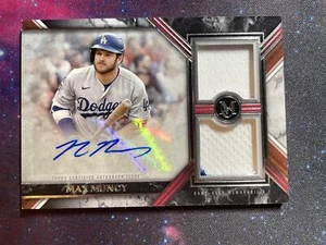 2022 Topps Museum Collection #SWDRA-MM Max Muncys Dual Relic Autographs #/399 - Picture 1 of 2