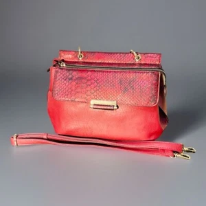 MG Collection Red Faux snake-embossed flap and panel crossbody Bag - Picture 1 of 8