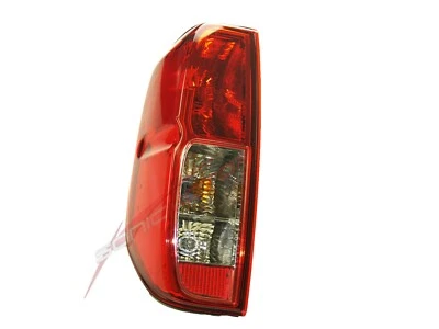 Luz trasera izquierda para Nissan Frontier 2005-2013 Foto 1 de 3