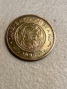 Chuck E Cheese Token 1996 Bright and Shiny - Picture 1 of 4