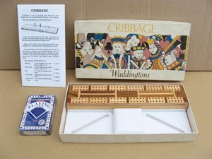 Cribbage score board with sealed pack of cards and instructions in original box - Picture 1 of 1