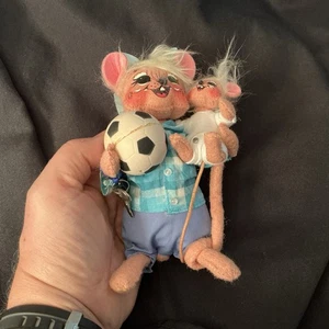 "Muñeco de peluche Annalee de fútbol mamá con bebé y llaves juguete de peluche de 6"" de colección 2009" - Imagen 1 de 7