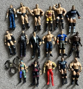 Jakks Pacific WWE Wrestling Action Figuren WWF Konvolut Restposten + 3 Gürtel - Bild 1 von 8