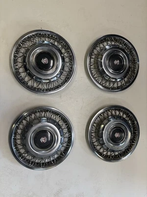 85-88 Oldsmobile Eighty Eight / Ninety Eight HubCaps  4098B - Image 1 of 2