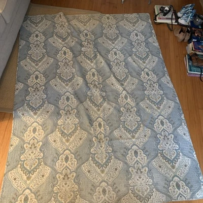 Quilt (7'x5') and Shams (21"x27") from Carlsbad Antique store - Image 1 of 4