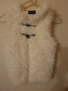 My Michelle Girls Size L Faux Fur Hooded 24 L 18 Across Front Chest Pit To Pit - Picture 1 of 24