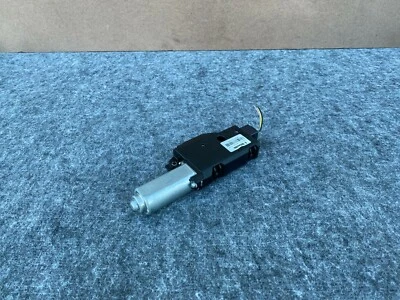 INFINITI M37 M35H M56 Q70 Q70L 2011-2019 OEM SUN ROOF MOTOR. 87K - Image 1 of 4