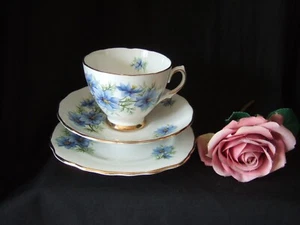 Vintage Colclough Nigella Love in a Mist Tea Cup/Saucer/Plate Trio Blue Floral - Picture 1 of 12