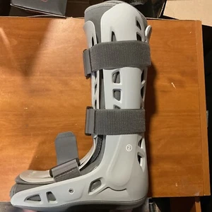 Aircast Air select Walker Brace/walking Boot - Picture 1 of 3