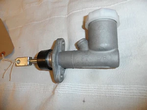 TRIUMPH 1300 1300TC 1965-70 NEUER KUPPLUNGSGEBERZYLINDER  - Bild 1 von 1