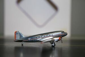 Aeroclassics 1:400 American Airlines Douglas DC-3 NC21798 Die-Cast Model Plane