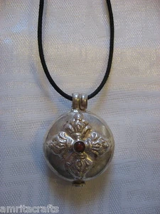 Tibetan Buddhism Double Dorje Kalachakra Silver Gau Locket Pendant - Picture 1 of 4