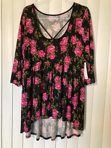 Torrid Black Hot Pink Floral Tunic Top Dress Super Soft Knit Size 2X Valentine’s - Picture 1 of 6