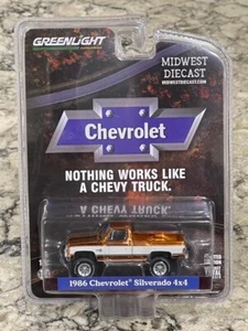 Greenlight SUPER CHASE 1986 Chevrolet Silverado 4 x 4 Orange Chrome & White 1/64 - Picture 1 of 1