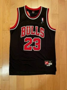 Michael Jordan #23 Retro BLACK Jersey '97-'98 Season Size S-2XL - Picture 1 of 6