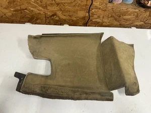 86-89 Mercedes 560SL Driver Trunk Carpet Panel Beige 107695230 - Foto 1 di 2