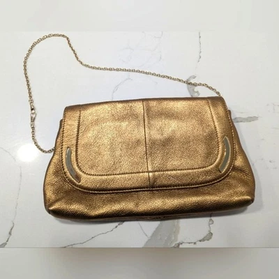 Bolsa de mão B Makowsky dourada couro macio amanteigado alça corrente forro leopardo nova - Imagem 1 de 4