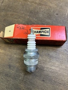 1 NOS Bosch Zündkerze 8 COM 18er Spark Plug Bougie Bujía Candele. - Picture 1 of 2