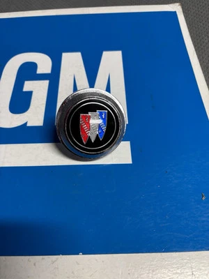 1975 Buick Skyhawk Trunk Lock Emblem Key Slide  Lock Cover NOS GM 1249818 H Body - Изображение 1 из 4
