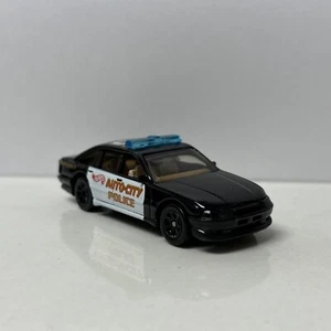 1989-1997 Holden Commodore Police Collectible 1/64 Scale Diecast Diorama Model - Picture 1 of 4