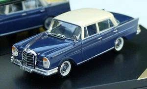 Mercedes 220 SE Heckflosse W111 Año 1959-1965, Azul Oscuro, Vitesse en M. 1:43 - Imagen 1 de 7