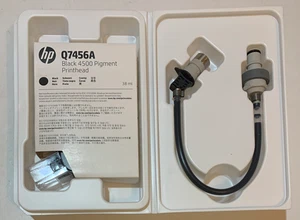 HP Q7456A Black 4500 Pigment Printhead Cartridge w/ connector - Picture 1 of 4