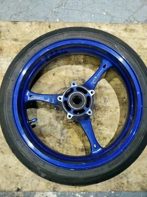 2006 2007 SUZUKI GSXR 600 GSXR 750 05-08 GSXR 1000 OEM FRONT WHEEL W/TIRE BENT - Image 1 of 4