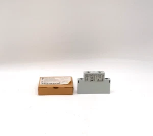 Allen-Bradley 100-SA11 Auxiliary Contact Side Mount - Picture 1 of 4
