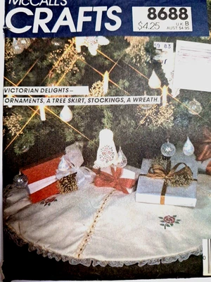 McCall's 8688 Christmas Stockings Ornaments Tree Skirt Craft Sewing Pattern VTG - Image 1 of 4