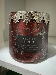 Bath & Body Works Sangre de Vampiro 3 Mechas Vela Decorativa Calavera Tapa - Imagen 1 de 5