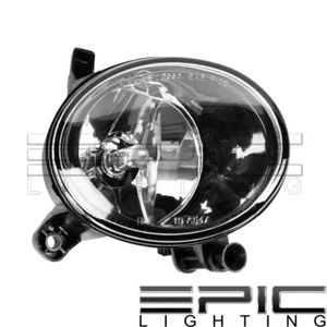 Right Passenger Side Fog Light for 2008-2017 AUDI A4 A6 Q5 S4 SQ5 ALLROAD - Picture 1 of 2