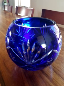 ROSE BOWL VASE BLUE CUT GLASS CZECH BOHEMIAN ARY GLASS - Picture 1 of 6