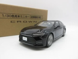 1:30 Toyota Crown Berlina 2023 Campione Colore Mini Auto Preziosa Nero Perla Diecast - Foto 1 di 6