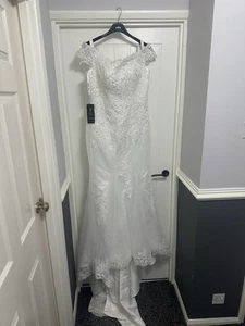 BNWT White Wedding Dress with Lace & Sequin Embellishment, Corset Back, Size 16 - Picture 1 of 9