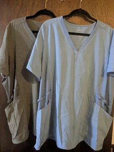2 Hanes Comfort Fit 3x Scrub Tops - Picture 1 of 9