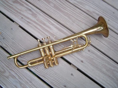 Trompeta King Liberty Vintage - Laca Original - Serie 287xxx - ¡Bonita! Foto 1 de 4