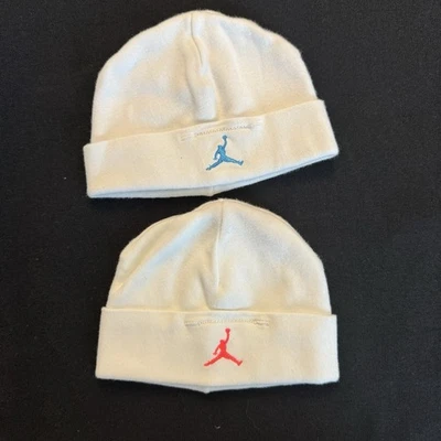 Air Jordan NIKE Infantil Tejido Dos Sombreros Gorro Blanco Jumpman 0-6 Meses Deportes  Foto 1 de 4